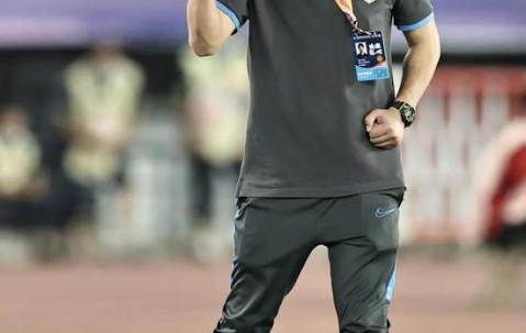 九游体育-关于关键时刻体能课后，圣安东尼奥马刺防线松动备战中超，压力陡增，团队化学反应显著的信息